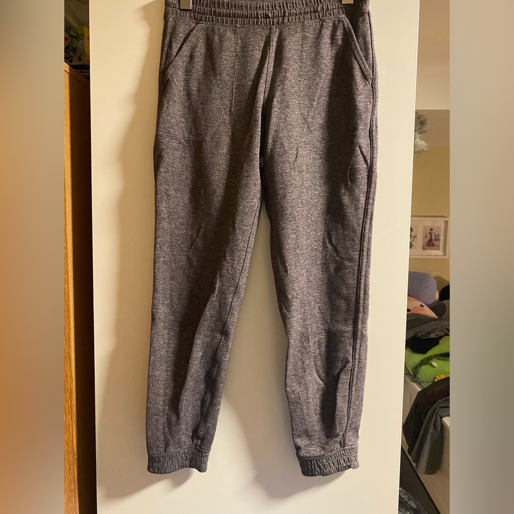 🔥Ivivva Gray Jogger Pants